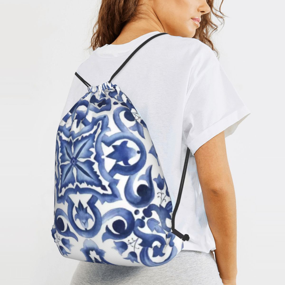 Niebieskie, zdobione kwiatowym – Tile Bag Drawstring recenzja i cena